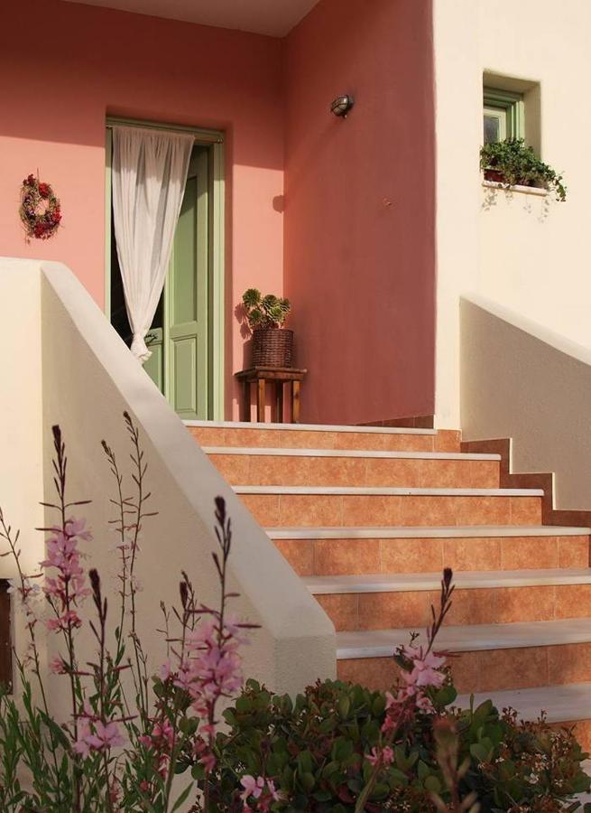 Flower And Crafts - The Eco Nature House Monolithos  Exterior photo