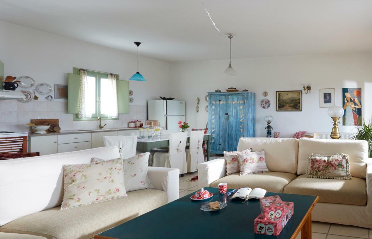 Flower And Crafts - The Eco Nature House Monolithos  Exterior photo